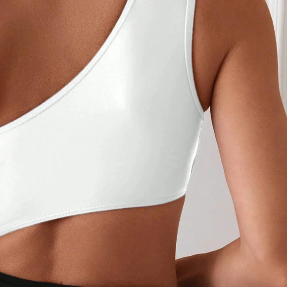 Black And White  Women's Colorblock Backless One-Piece Swimsuit - Picture 3 of 6